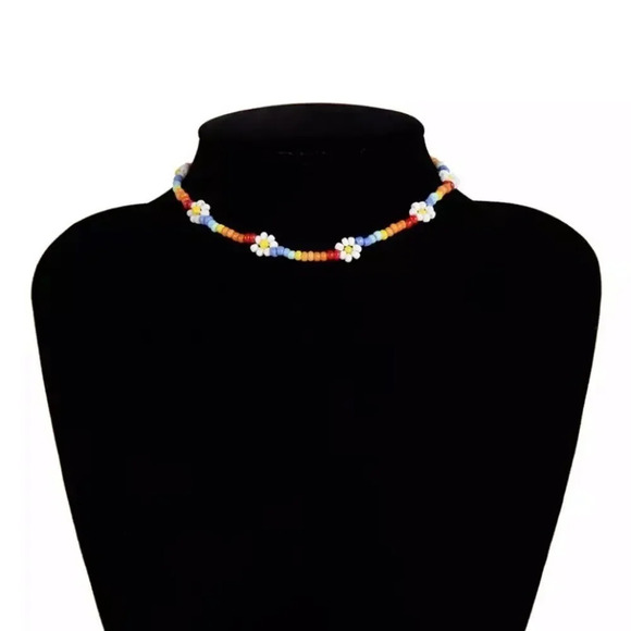 NEW! Dainty “Poppy” Beaded Rainbow Flower Necklace - Picture 5 of 11